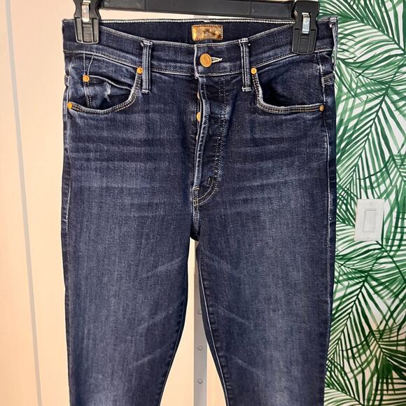 MOTHER Ankle Fray Jeans in Teaming Up size 26 - Picture 2 of 13